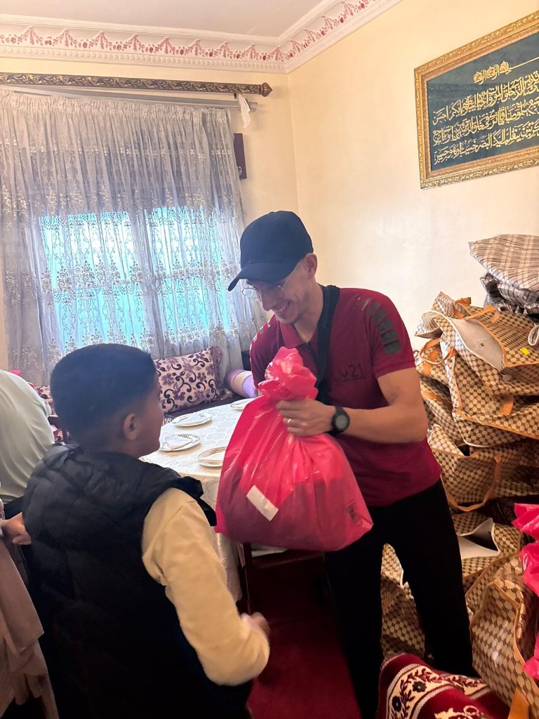 Distribution solidaire à des bénéficiaires